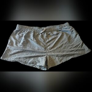 Stylish Women's Athletic Shorts in Green